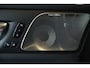 Volvo V60 B4 R-Design | Bowers & Wilkins Premium Audio | Adaptive Cruise Control | Gelamineerde Zijruiten | 360° Parkeercamera | BLIS | 20'' Lichtmetalen velgen | Parkeersensoren voor + achter | Panoramadak | Dealeronderhouden |