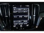 Volvo V60 B4 R-Design | Bowers & Wilkins Premium Audio | Adaptive Cruise Control | Gelamineerde Zijruiten | 360° Parkeercamera | BLIS | 20'' Lichtmetalen velgen | Parkeersensoren voor + achter | Panoramadak | Dealeronderhouden |