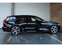 Volvo V60 B4 R-Design | Bowers & Wilkins Premium Audio | Adaptive Cruise Control | Gelamineerde Zijruiten | 360° Parkeercamera | BLIS | 20'' Lichtmetalen velgen | Parkeersensoren voor + achter | Panoramadak | Dealeronderhouden |