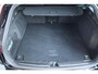 Volvo V60 B4 R-Design | Bowers & Wilkins Premium Audio | Adaptive Cruise Control | Gelamineerde Zijruiten | 360° Parkeercamera | BLIS | 20'' Lichtmetalen velgen | Parkeersensoren voor + achter | Panoramadak | Dealeronderhouden |