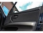 BMW 3-Serie 320i Executive | Facelift | Keyless entry | Stoelverwarming | Navigatie Professional | Cruise control | Spiegelpakket | Climate control | PDC | Chrome Line | Regensensor