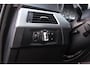 BMW 3-Serie 320i Executive | Facelift | Keyless entry | Stoelverwarming | Navigatie Professional | Cruise control | Spiegelpakket | Climate control | PDC | Chrome Line | Regensensor