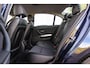 BMW 3-Serie 320i Executive | Facelift | Keyless entry | Stoelverwarming | Navigatie Professional | Cruise control | Spiegelpakket | Climate control | PDC | Chrome Line | Regensensor