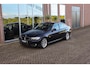 BMW 3-Serie 320i Executive | Facelift | Keyless entry | Stoelverwarming | Navigatie Professional | Cruise control | Spiegelpakket | Climate control | PDC | Chrome Line | Regensensor