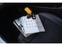 BMW 3-Serie 320i Executive | Facelift | Keyless entry | Stoelverwarming | Navigatie Professional | Cruise control | Spiegelpakket | Climate control | PDC | Chrome Line | Regensensor