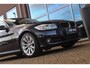 BMW 3-Serie 320i Executive | Facelift | Keyless entry | Stoelverwarming | Navigatie Professional | Cruise control | Spiegelpakket | Climate control | PDC | Chrome Line | Regensensor