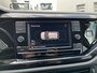 Volkswagen Polo 1.0 TSI Life / Climate controle / App connect / Parkeersensoren V+A / Fabrieksgarantie 12-27 / **