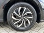 Volkswagen Polo 1.0 TSI Life / Climate controle / App connect / Parkeersensoren V+A / Fabrieksgarantie 12-27 / **