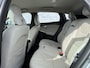 Volvo V40 2.0 T5 Summum | Adaptieve Cruise Control | BLIS | Keyless Entry | Driver Alert | Schakelmogelijkheid Stuurwiel | Stoelverwarming Voor | Navigatie | Rijstrooksensor | Verkeersbord Detectie | Parkeersensoren Voor en Achter |