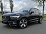 Volvo XC60 2.0 T6 Plug-in hybrid AWD Plus Dark | SOH 100% | Trekhaak | Panoramadak | Cruise Control Adaptief | Voorstoelen met Geheugen | Stoelverwarming | Apple Carplay/Android Auto |