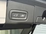 Volvo XC60 2.0 T6 Plug-in hybrid AWD Plus Dark | SOH 100% | Trekhaak | Panoramadak | Cruise Control Adaptief | Voorstoelen met Geheugen | Stoelverwarming | Apple Carplay/Android Auto |