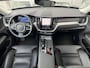 Volvo XC60 2.0 T6 Plug-in hybrid AWD Plus Dark | SOH 100% | Trekhaak | Panoramadak | Cruise Control Adaptief | Voorstoelen met Geheugen | Stoelverwarming | Apple Carplay/Android Auto |