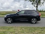 Volvo XC60 2.0 T6 Plug-in hybrid AWD Plus Dark | SOH 100% | Trekhaak | Panoramadak | Cruise Control Adaptief | Voorstoelen met Geheugen | Stoelverwarming | Apple Carplay/Android Auto |