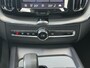 Volvo XC60 2.0 T6 Plug-in hybrid AWD Plus Dark | SOH 100% | Trekhaak | Panoramadak | Cruise Control Adaptief | Voorstoelen met Geheugen | Stoelverwarming | Apple Carplay/Android Auto |