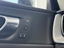 Volvo XC60 2.0 T6 Plug-in hybrid AWD Plus Dark | SOH 100% | Trekhaak | Panoramadak | Cruise Control Adaptief | Voorstoelen met Geheugen | Stoelverwarming | Apple Carplay/Android Auto |