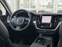 Volvo XC60 2.0 T6 Plug-in hybrid AWD Plus Dark | SOH 100% | Trekhaak | Panoramadak | Cruise Control Adaptief | Voorstoelen met Geheugen | Stoelverwarming | Apple Carplay/Android Auto |