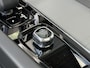 Volvo XC60 2.0 T6 Plug-in hybrid AWD Plus Dark | SOH 100% | Trekhaak | Panoramadak | Cruise Control Adaptief | Voorstoelen met Geheugen | Stoelverwarming | Apple Carplay/Android Auto |