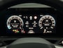 Volkswagen T-Roc 1.5 e TSI R-Line First Edition Nieuwe model!, Camera, Iq lights, Navi, Half leder, Stoel/Stuurverwarming, Cruise control adaptief, Sfeerverlichting, Keyless start, 2 jaar garantie
