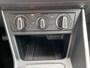 Volkswagen Polo 1.0 TSI Life / Navigatie  / App connect / Parkeersensoren V+A / Lichtmetaal 16 inch / **