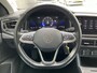 Volkswagen Polo 1.0 TSI Life / Navigatie  / App connect / Parkeersensoren V+A / Lichtmetaal 16 inch / **