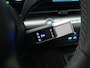 Hyundai Kona 1.6 GDI HEV Premium | Lederen bekleding | Stoelverkoeling | Stoelverwarming | Stuurverwarming | Adaptieve Cruise Control | 360 Camera | Keyless | DAB |