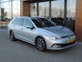 Volkswagen Golf Variant 1.0 eTSI Life AUTOMAAT | 17'' Allseason | Trekh | ErgoActive | CarPlay | ACC | ECC | Priv.glas | LED kopl