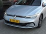 Volkswagen Golf Variant 1.0 eTSI Life AUTOMAAT | 17'' Allseason | Trekh | ErgoActive | CarPlay | ACC | ECC | Priv.glas | LED kopl