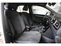 Volkswagen T-Roc 1.5 TSI 150pk R-Line | IQ. Light | Camera | Trekhaak | 100% (Dealer) onderhouden label