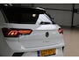 Volkswagen T-Roc 1.5 TSI 150pk R-Line | IQ. Light | Camera | Trekhaak | 100% (Dealer) onderhouden label