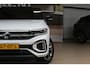 Volkswagen T-Roc 1.5 TSI 150pk R-Line | IQ. Light | Camera | Trekhaak | 100% (Dealer) onderhouden label