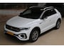 Volkswagen T-Roc 1.5 TSI 150pk R-Line | IQ. Light | Camera | Trekhaak | 100% (Dealer) onderhouden label