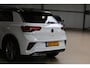 Volkswagen T-Roc 1.5 TSI 150pk R-Line | IQ. Light | Camera | Trekhaak | 100% (Dealer) onderhouden label