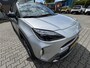 Toyota Yaris Cross HYBRID 130 LAUNCH EDITION TREKHAAK STOEL/STUURVERW PARK-SENSOREN BLIND-SPOT HEAD-UP EL-KOFFERKLEP SPORTSTOELEN APPLE/ANDROID JBL-AUDIO LED-MATRIX NL-AUTO