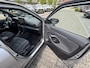 Toyota Yaris Cross HYBRID 130 LAUNCH EDITION TREKHAAK STOEL/STUURVERW PARK-SENSOREN BLIND-SPOT HEAD-UP EL-KOFFERKLEP SPORTSTOELEN APPLE/ANDROID JBL-AUDIO LED-MATRIX NL-AUTO