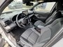 Toyota Yaris Cross HYBRID 130 LAUNCH EDITION TREKHAAK STOEL/STUURVERW PARK-SENSOREN BLIND-SPOT HEAD-UP EL-KOFFERKLEP SPORTSTOELEN APPLE/ANDROID JBL-AUDIO LED-MATRIX NL-AUTO