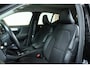 Volvo XC40 T4 Momentum | Dealeronderhouden | Parkeersensoren voor en achter | Navigatie | 20'' lichtmetalen velgen | Harman Kardon Premium Audio | Parkeersensoren voor + achter | Parkeercamera | Navigatie