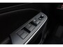 Suzuki Swift 1.2 Style Smart Hybrid 83pk | Navigatie | Climate Control | Trekhaak | Cruise Control Adaptief | Stoelverwarming | Camera | Sport Pakket