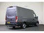 IVECO Daily 35S18 Hi-Matic L2 H2 Airco Navigatie Trekhaak Digitaal Dashboard (Voorraad in de Wal)