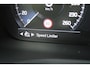 Volvo S60 B3 Automaat R-Design Black Edition Emblemen | Schuif/Kanteldak | Parkeercamera | Parkeerverwarming | BLIS | Parkeersensoren voor + achter | 19'' Lichtmetalen velgen | Adaptive Cruise & Pilot Assist | Stoelverwarming |