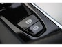 Volvo S60 B3 Automaat R-Design Black Edition Emblemen | Schuif/Kanteldak | Parkeercamera | Parkeerverwarming | BLIS | Parkeersensoren voor + achter | 19'' Lichtmetalen velgen | Adaptive Cruise & Pilot Assist | Stoelverwarming |