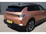 Opel Grandland 1.6 Turbo Plug-in-Hybrid GS | Automaat | Navigatie | Panorama/schuifdak | Lederen bekleding | Focal | Trekhaak | All season |