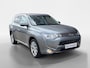 Mitsubishi Outlander 2.0 PHEV Instyle+ | Stoelverwarming voor | Leder interieur | Achteruitrijcamera | Climate control | Cruise Control