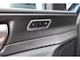 Lynk & Co 01 1.5 Panoramadak/360° Camera/Keyless/Lane assist/Adaptive cruise control/Apple carplay/Climate control/Stoelverwarming/Dodehoek detectie/Elektrisch sluitende achterklep/Elektrisch verstelbare stoel met geheugen