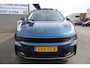 Lynk & Co 01 1.5 Panoramadak/360° Camera/Keyless/Lane assist/Adaptive cruise control/Apple carplay/Climate control/Stoelverwarming/Dodehoek detectie/Elektrisch sluitende achterklep/Elektrisch verstelbare stoel met geheugen
