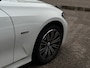 BMW 3-Serie Touring 330e xDrive Business Edition Plus Pano /  HUD / ECC  / 360 Camera