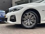 BMW 3-Serie Touring 330e xDrive Business Edition Plus 50 jahre  / Pano /  HUD / ECC  / 360 Camera