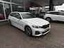 BMW 3-Serie Touring 330e xDrive Business Edition Plus Pano /  HUD / ECC  / 360 Camera