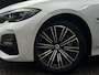 BMW 3-Serie Touring 330e xDrive Business Edition Plus Pano /  HUD / ECC  / 360 Camera