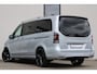 Mercedes-Benz EQV 300 L2 / AMG / Luchtvering / 7-Persoons / Black Edition / Vol Opties / NIEUWSTAAT