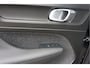 Volvo XC40 2.0 B3 Black Edition Cruise Adaptief - Stoel- Stuur verwarming